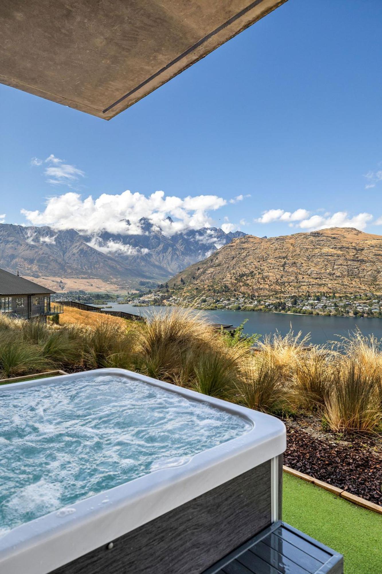 Lakeside Mountain Haven Queenstown Buitenkant foto